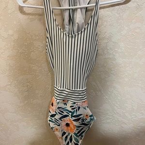 One Piece Cupshe Swim Suit